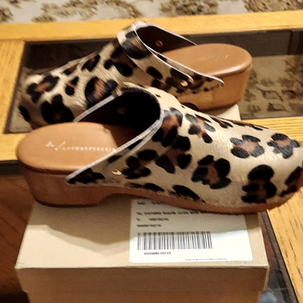 Anthropologie Cheetah Print Clogs W 40